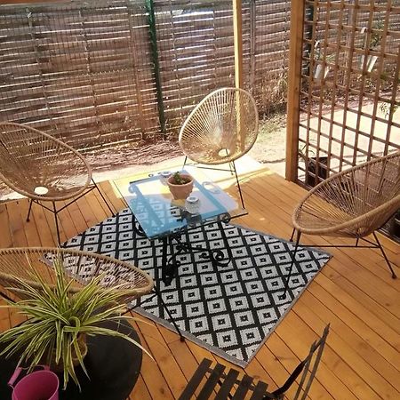 Mobilhome A Frejus A 15 Minute De La Mer Sur Terrain Independant エクステリア 写真