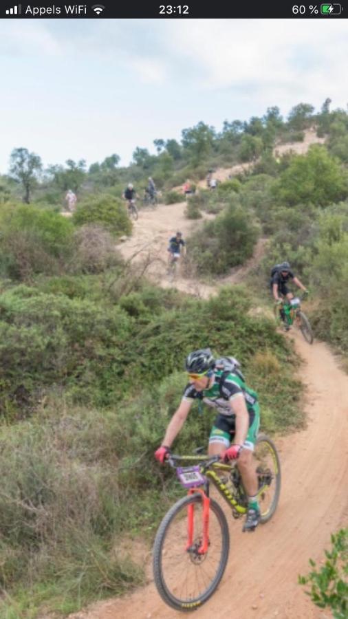 Mobilhome A Frejus A 15 Minute De La Mer Sur Terrain Independant エクステリア 写真