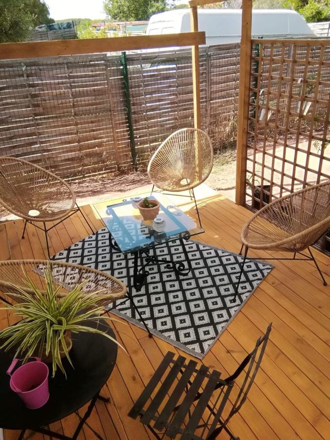 Mobilhome A Frejus A 15 Minute De La Mer Sur Terrain Independant エクステリア 写真