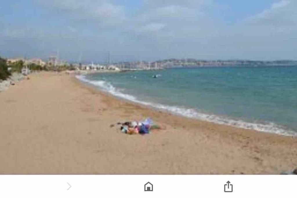 Mobilhome A Frejus A 15 Minute De La Mer Sur Terrain Independant エクステリア 写真