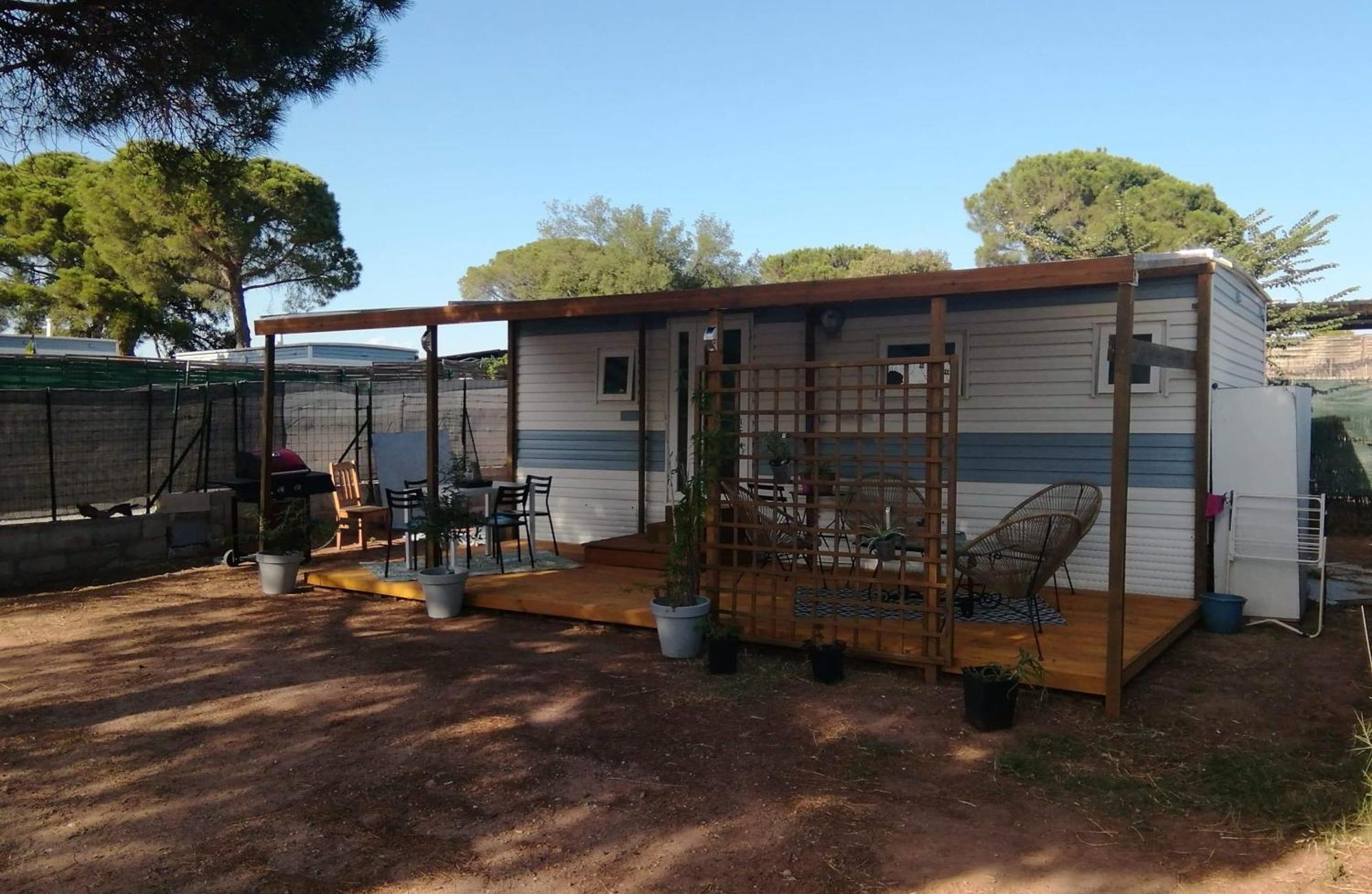 Mobilhome A Frejus A 15 Minute De La Mer Sur Terrain Independant 部屋 写真